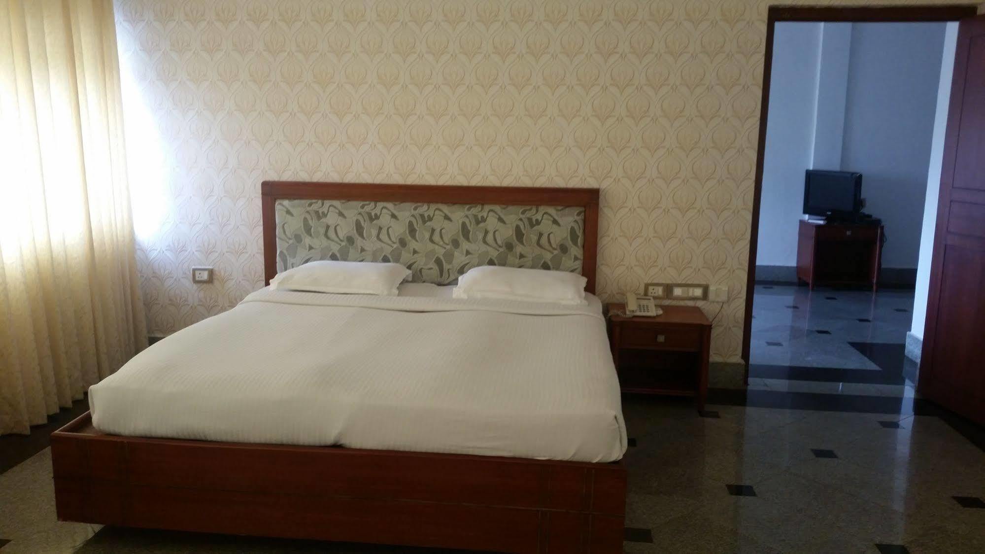 Moti Mahal Ξενοδοχείο Μπανγκαλόρ Εξωτερικό φωτογραφία